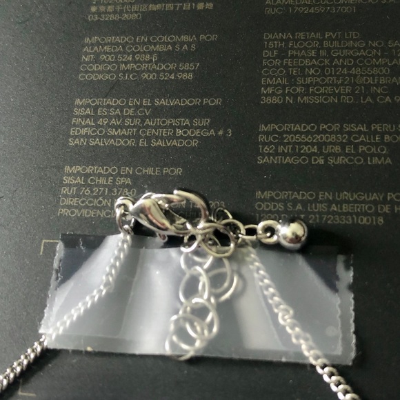 NWT F21 Abalone Shell Hand Chain w/ Ring - Picture 4 of 4